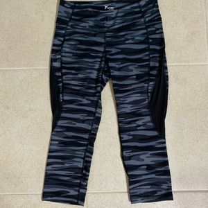 Old Navy Active Leggings Size Large